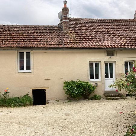 Gite Des Bons Voisins Villa Marigny-le-Cahouet Bagian luar foto