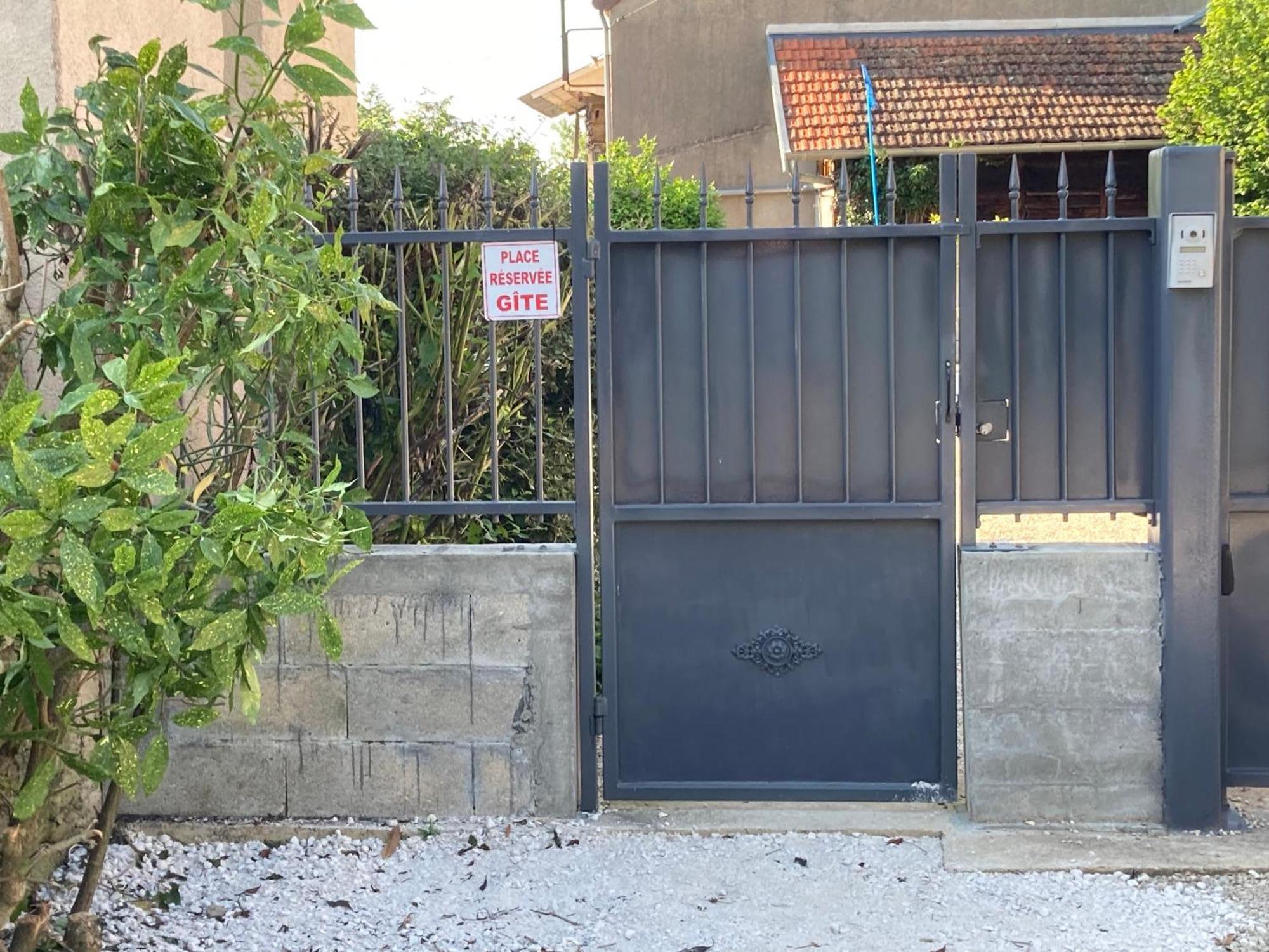 Gite Des Bons Voisins Villa Marigny-le-Cahouet Bagian luar foto